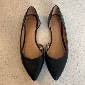 Pointed toe flats